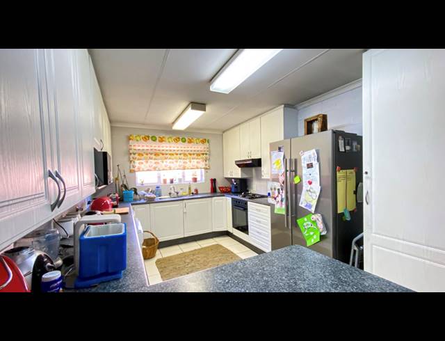 3 BEDROOM CLUSTER FOR SALE IN FERNDALE